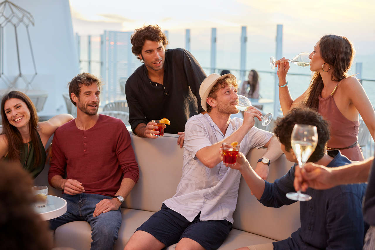SUNSET BAR - DECK 12