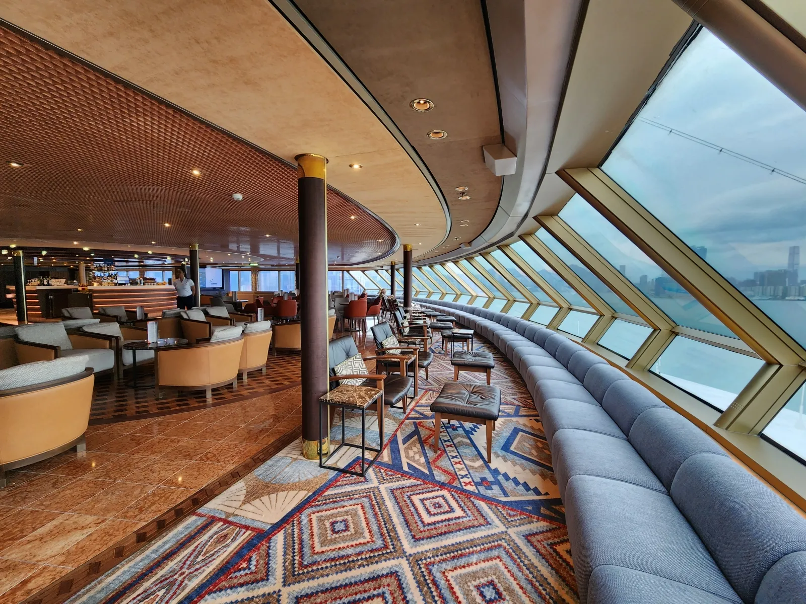 Crow's Nest - Deck 10 Front