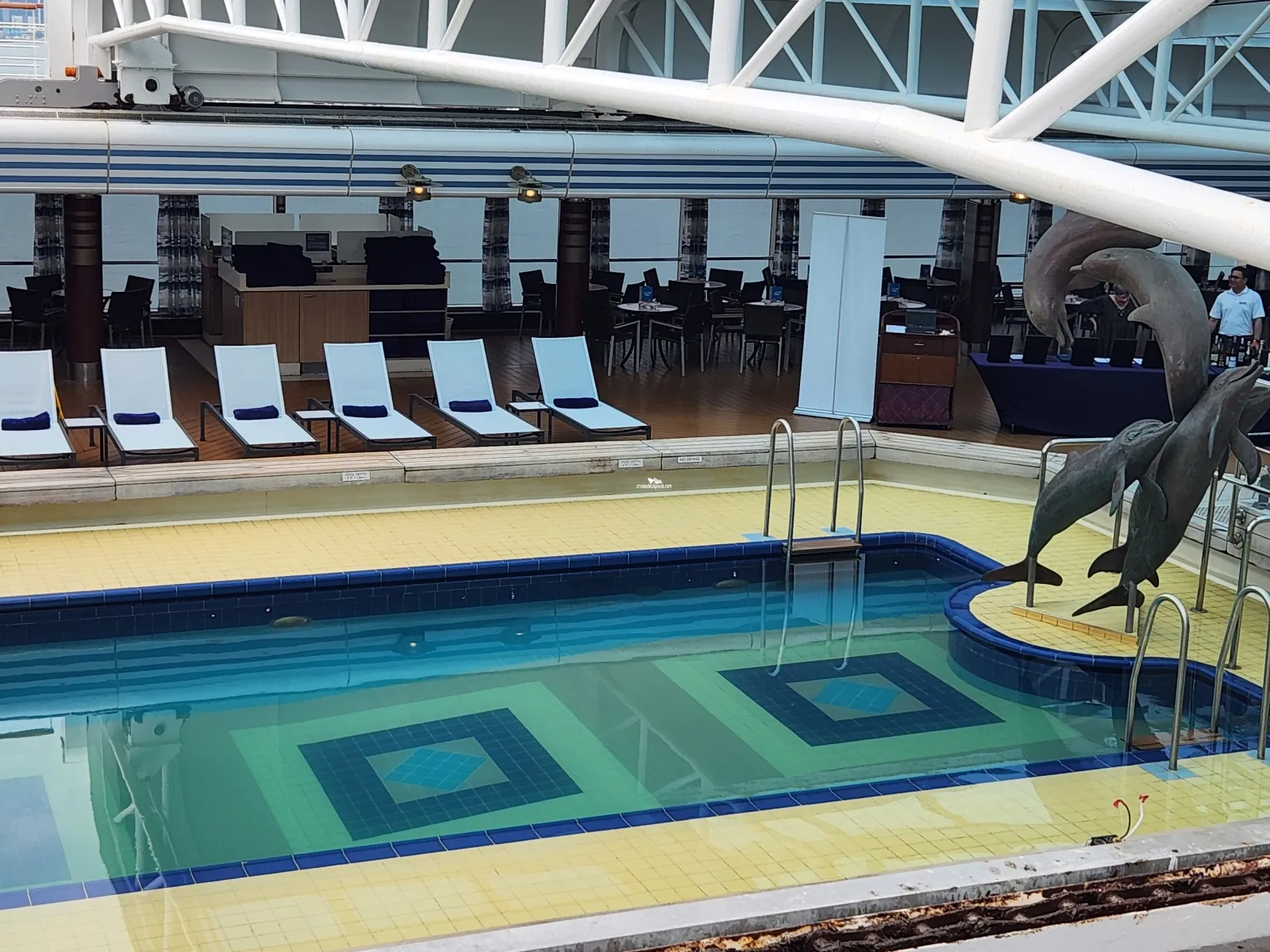 Lido Deck - Deck 9 Middle